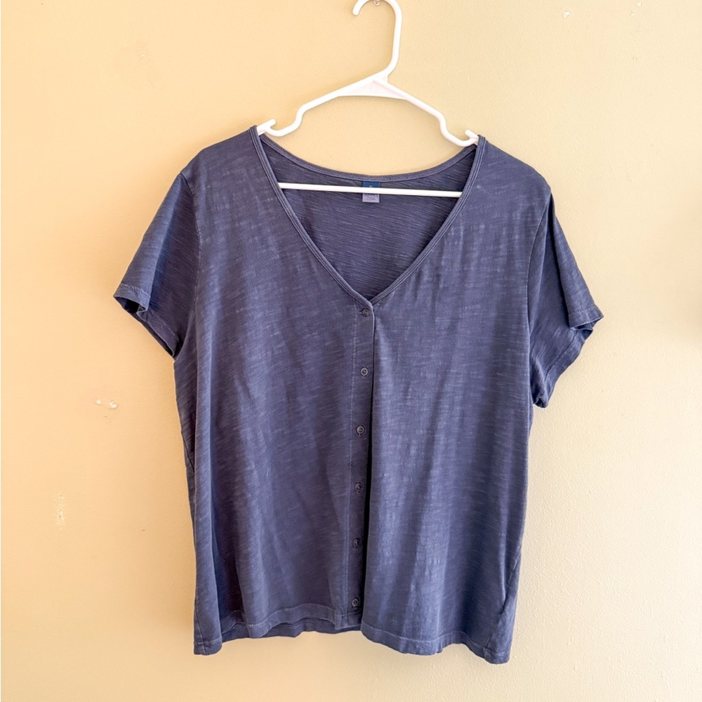 Women's V-Neck Button-Up Top - Gray/Blue
